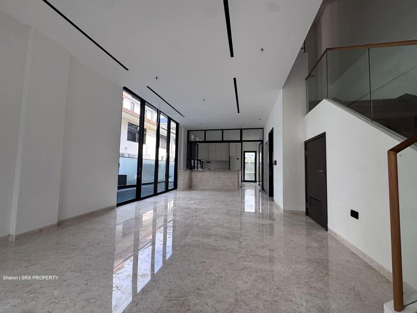 Palm Grove Avenue (D19), Terrace #577226811